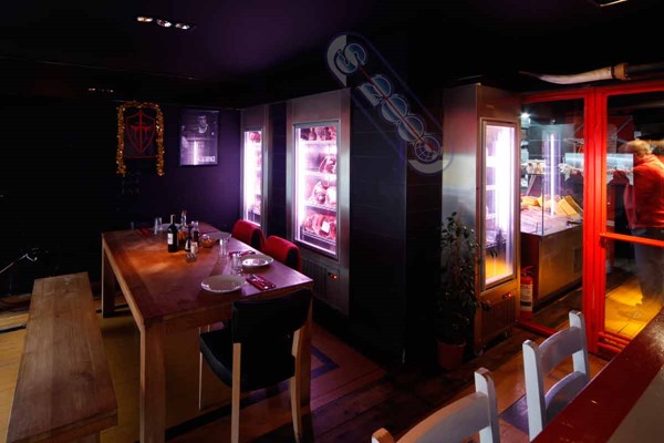 <p>
	Özgür Chef Steakhouse</p>
